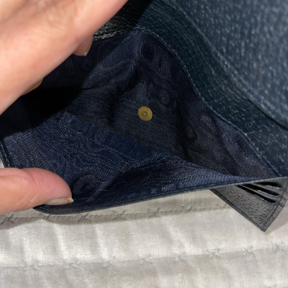 COPY - Authentic preloved Gucci wallet excellent condition navy blue. - Picture 8 of 14